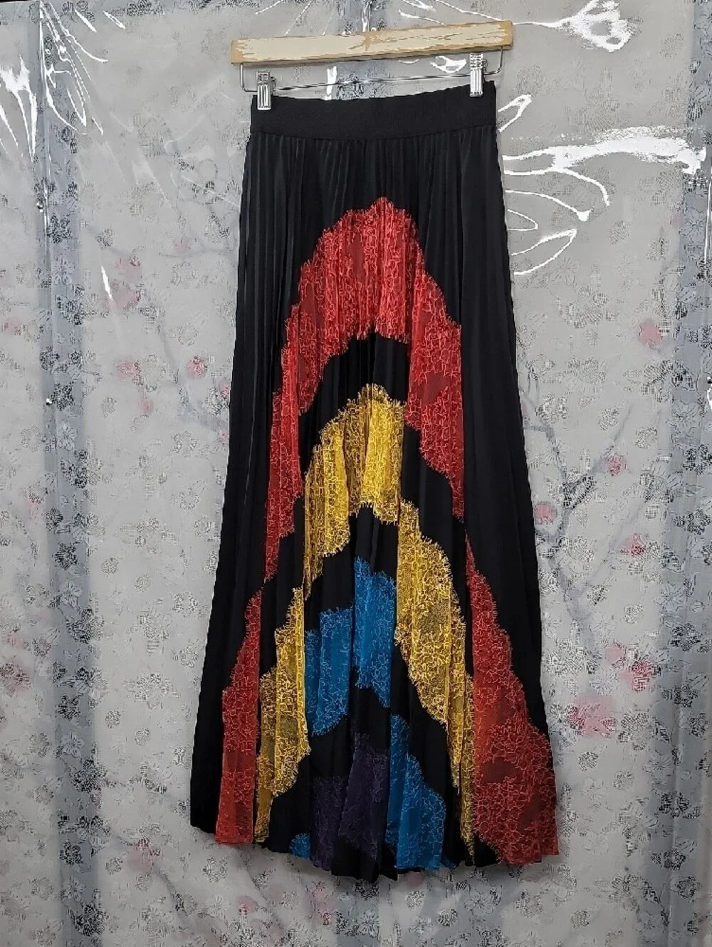 Alice + Olivia Pleated Maxi Skirt Size 4
